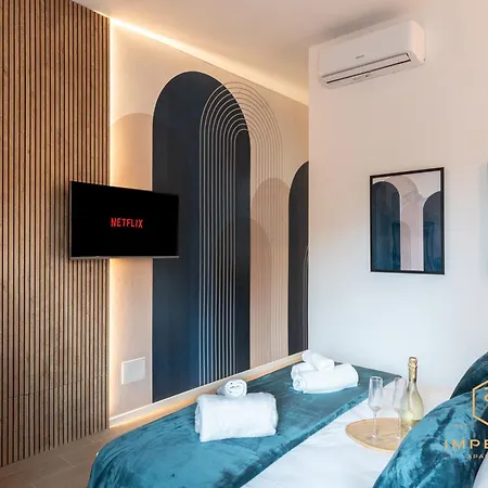 Imperium Aquilae - Luxury Guest House, 300mt To Metro, 8 Min To Colosseum Rom