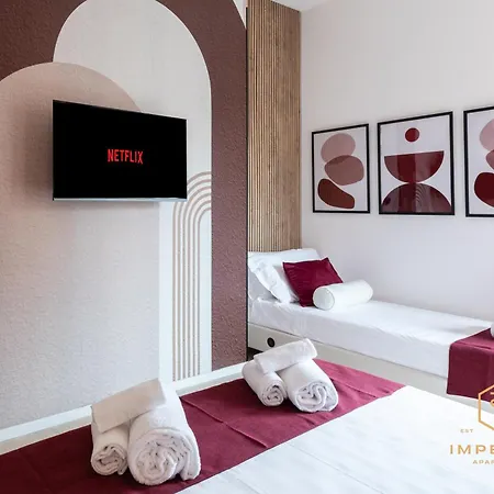 Imperium Aquilae - Luxury Guest House, 300mt To Metro, 8 Min To Colosseum Rom