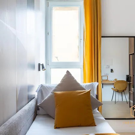 Gæstehus Imperium Aquilae - Luxury Guest House, 300mt To Metro, 8 Min To Colosseum Rom
