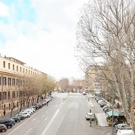 Imperium Aquilae - Luxury Guest House, 300mt To Metro, 8 Min To Colosseum